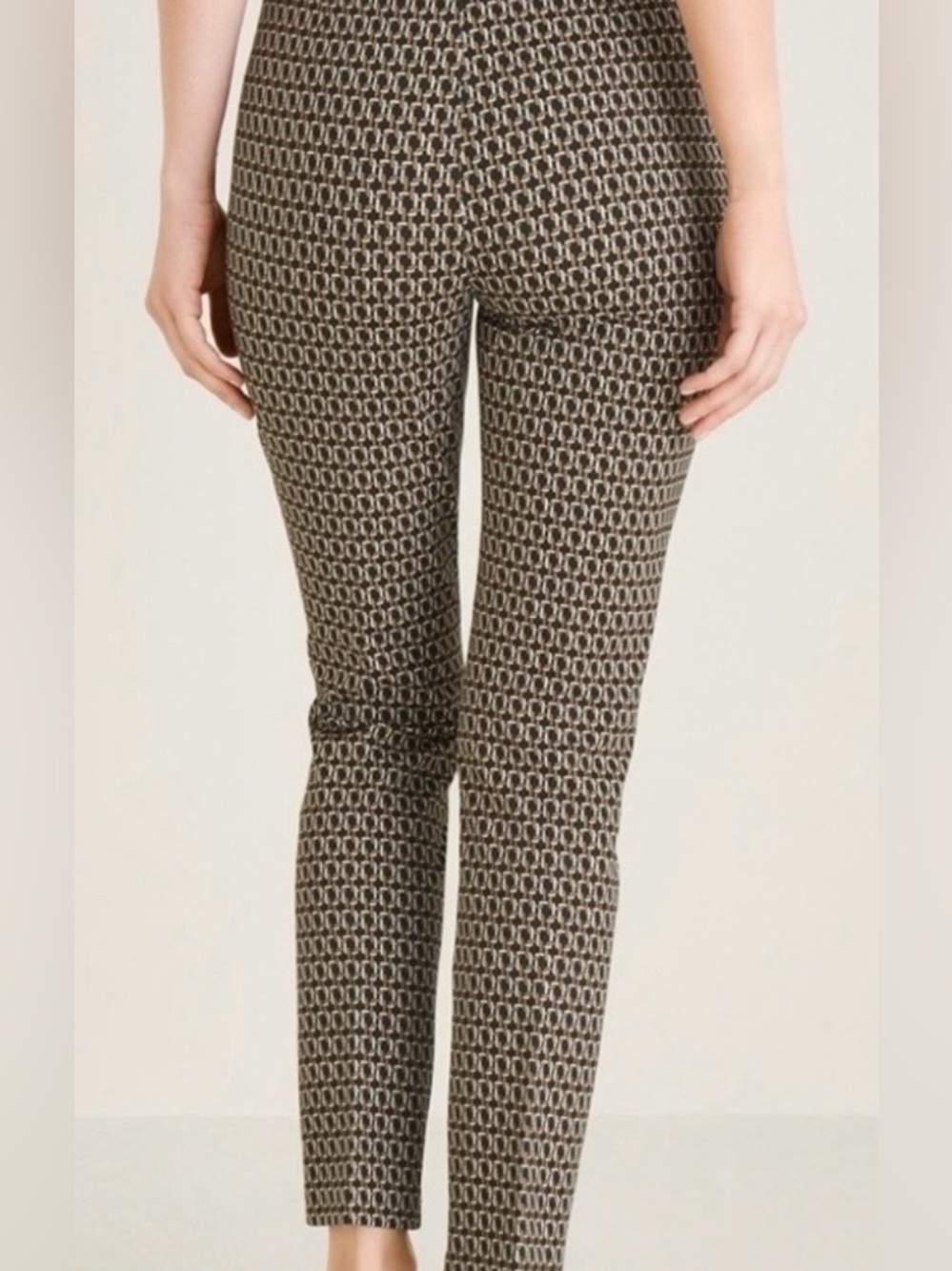 Chico’s So Slimming Juliet Embossed Chain Print Ankle Pants Chico’s Size 1.5 - Picture 4 of 10